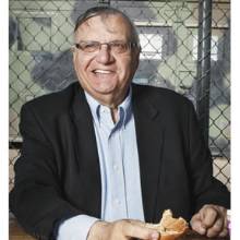 Sheriff Arpaio, eating in the yard at Tent City. phm0713 joe15 md
