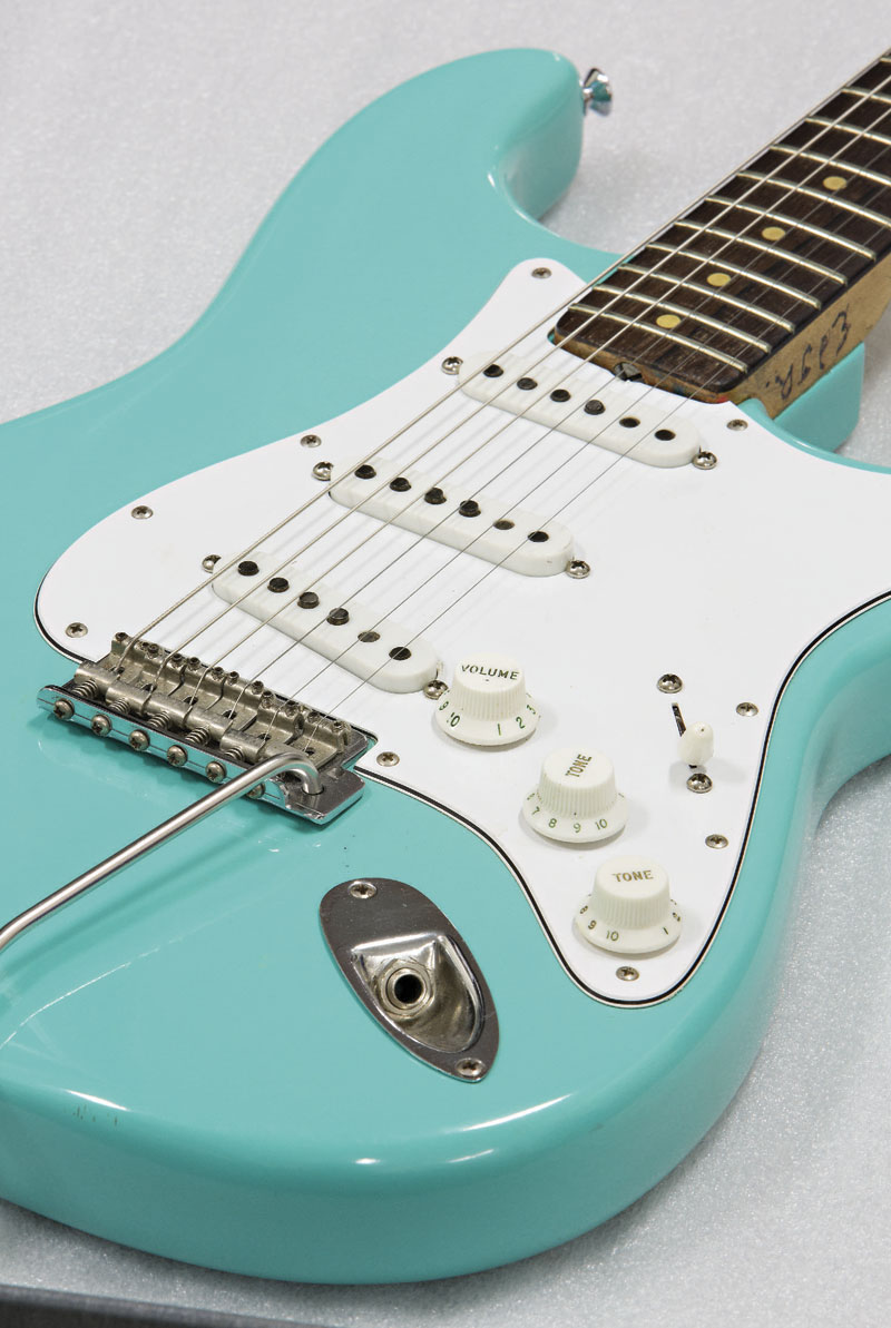 A 1963 Fender Stratocaster played on numerous records by punk band The Ramones, including every song on the Phil Spector-produced album End of the Century (1980). The guitar was sold by Ramones producer Ed Stasium on eBay for more than $17,000 in 2011, before ending up in the Musical Instrument Museum's collection