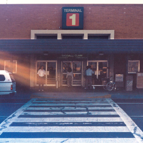https://www.phoenixmag.com/wp-content/uploads/2014/05/PHMPF14.jpg
