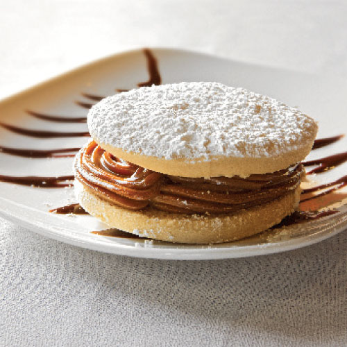 caramel-filled alfajores