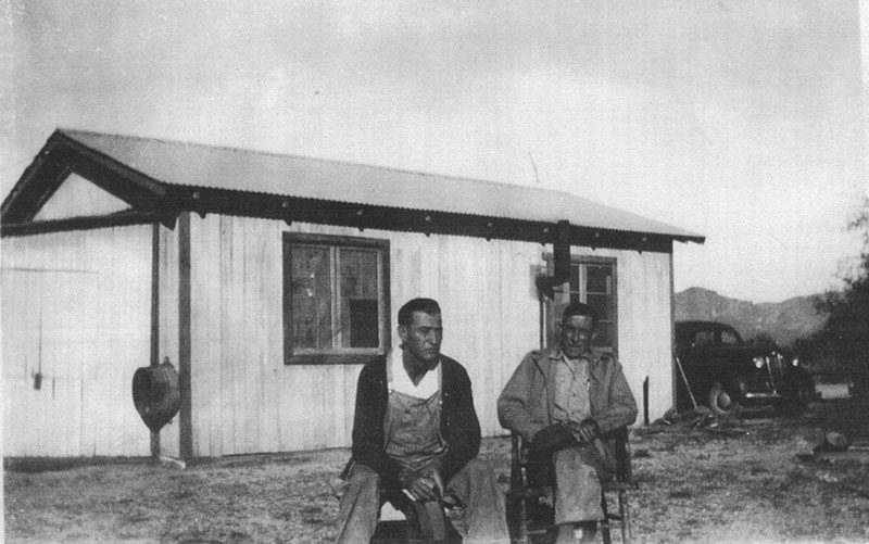 Charles-Carters-Cabin-next-to-Corral-Bar