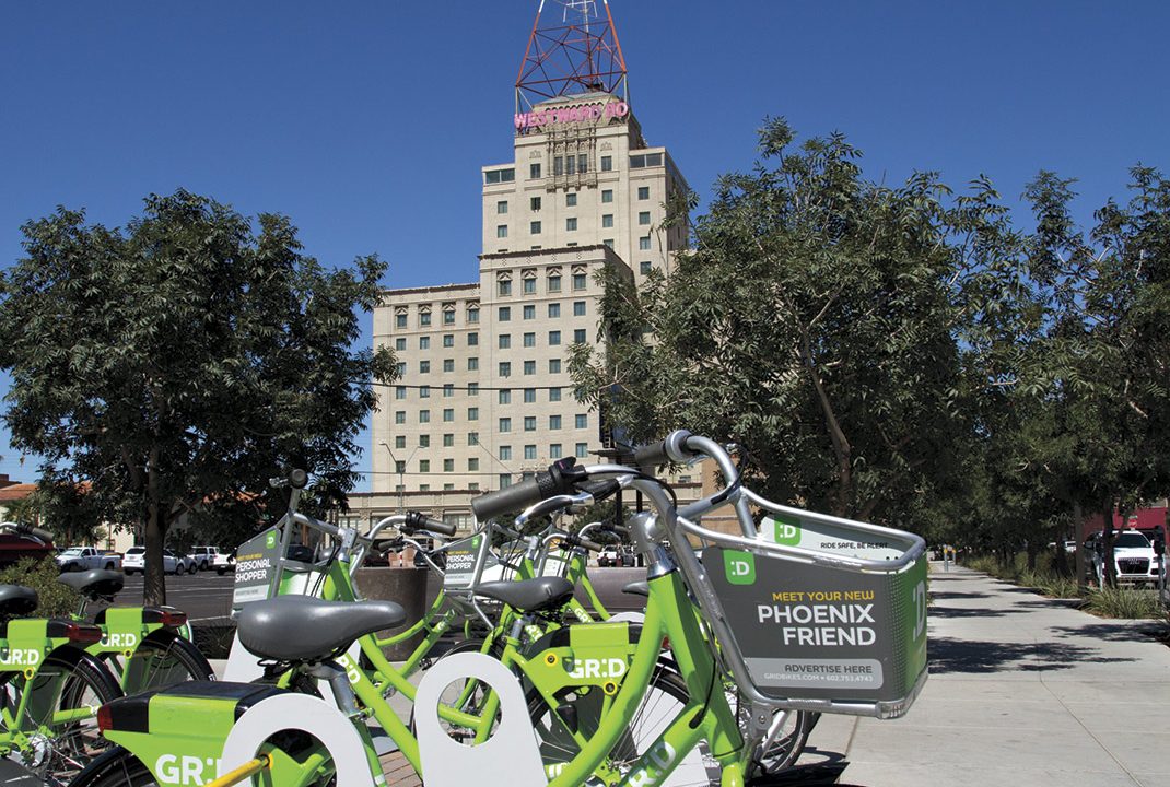 https://www.phoenixmag.com/wp-content/uploads/2015/09/PHM0915PFVN02a-1070x720.jpg