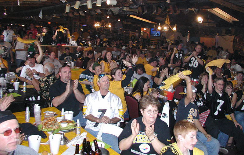 Super-Bowl-2006---Steelers-fans-at-Harolds---2