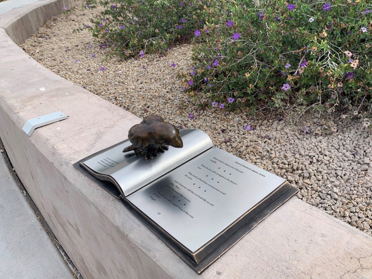 https://www.phoenixmag.com/wp-content/uploads/2019/05/thumbnail_Birdie-Umwelt-by-Mary-Lucking-04-Photo-credit-Scottsdale-Arts-1280x960.jpg