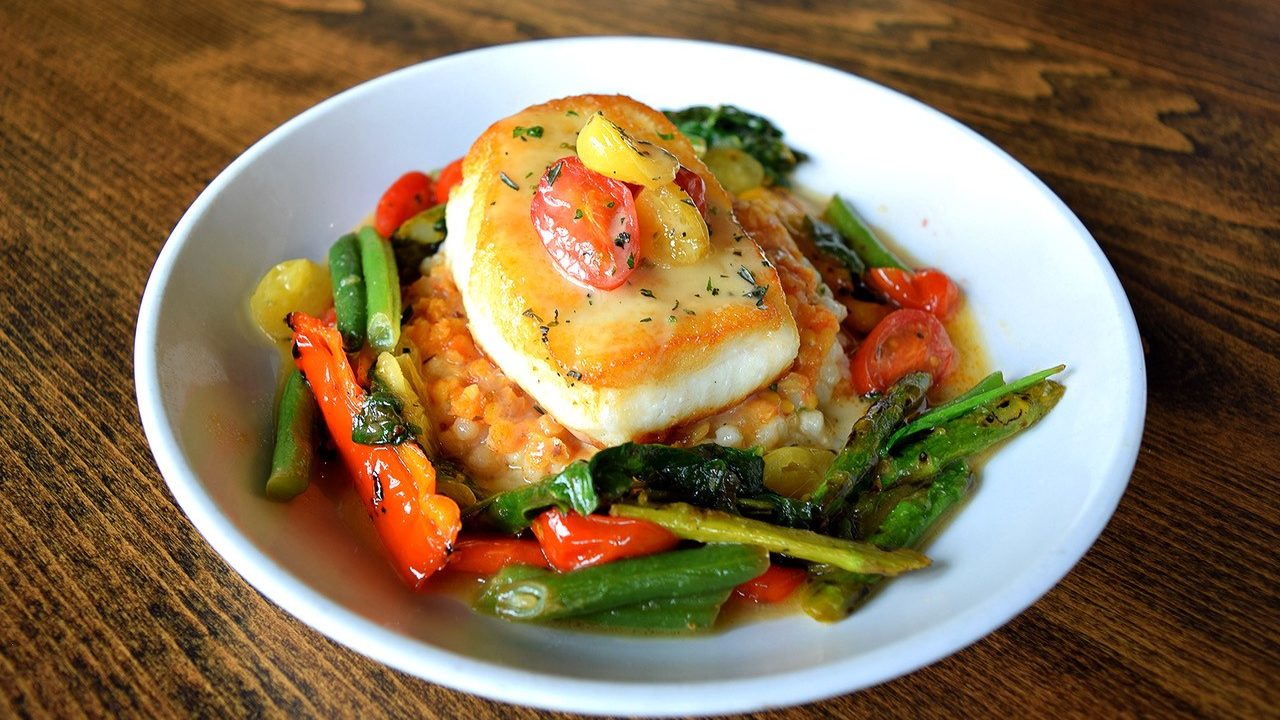 https://www.phoenixmag.com/wp-content/uploads/2019/05/thumbnail_Chilean-Seabass-1280x720.jpg