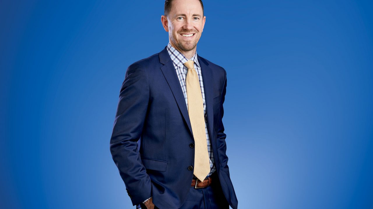 https://www.phoenixmag.com/wp-content/uploads/2019/06/PHM0419TDPROF05-1280x720.jpg