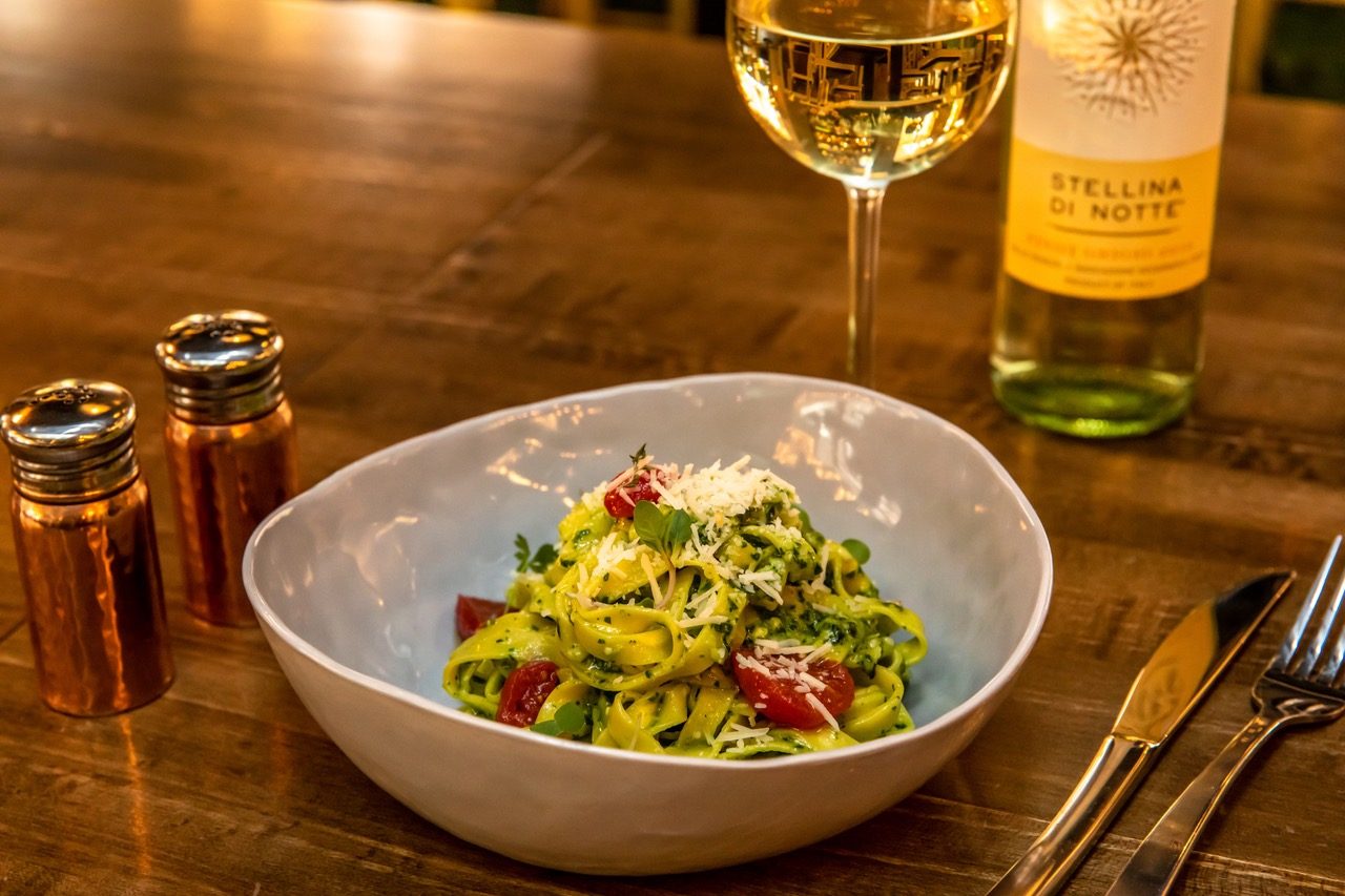 https://www.phoenixmag.com/wp-content/uploads/2019/10/HC-Pesto-Pasta2-1280x853.jpeg