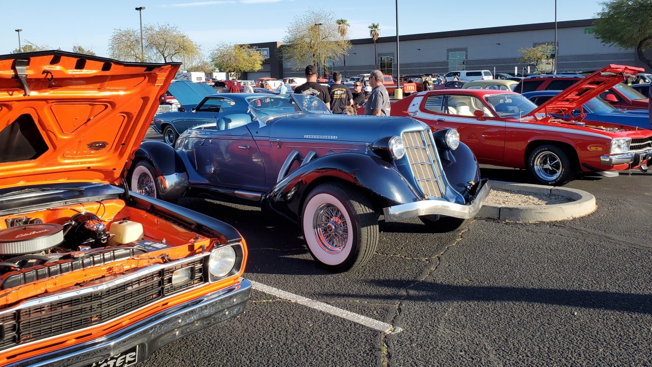 https://www.phoenixmag.com/wp-content/uploads/2021/03/CarShow1-1280x720.jpg