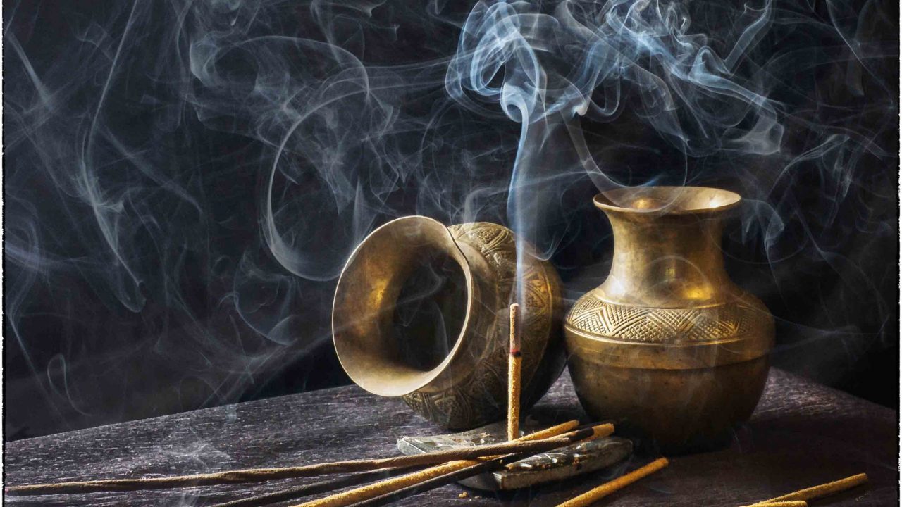 https://www.phoenixmag.com/wp-content/uploads/2021/03/Incense_Wikimedia-Commons-1280x720.jpg
