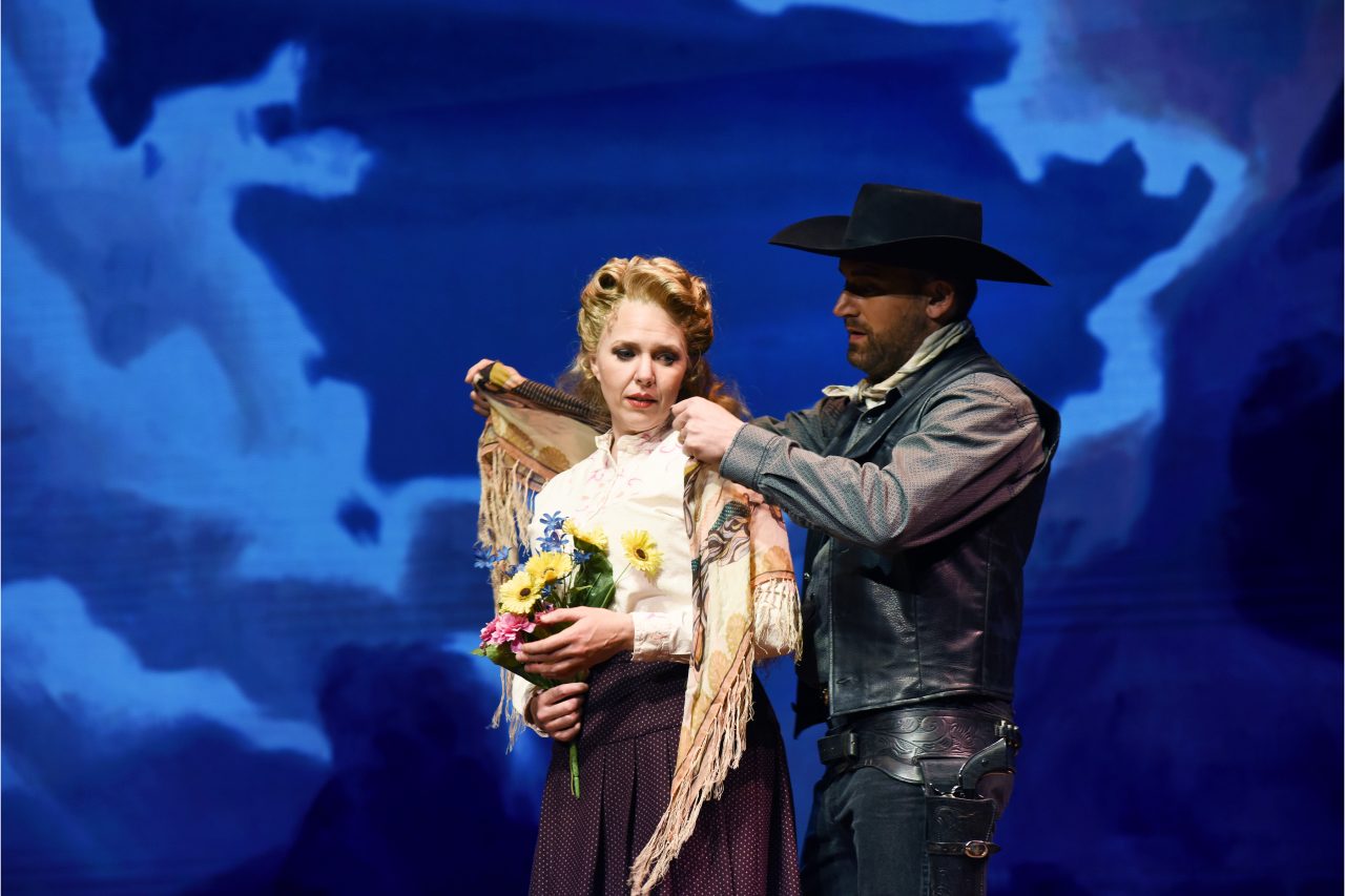 https://www.phoenixmag.com/wp-content/uploads/2021/04/RPSOpera_TimTrumble_AZOpera_15-1280x853.jpg