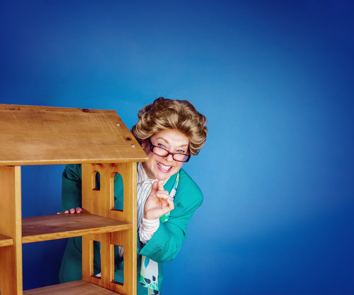 https://www.phoenixmag.com/wp-content/uploads/2021/06/Becoming-Dr-Ruth-no-text.jpg