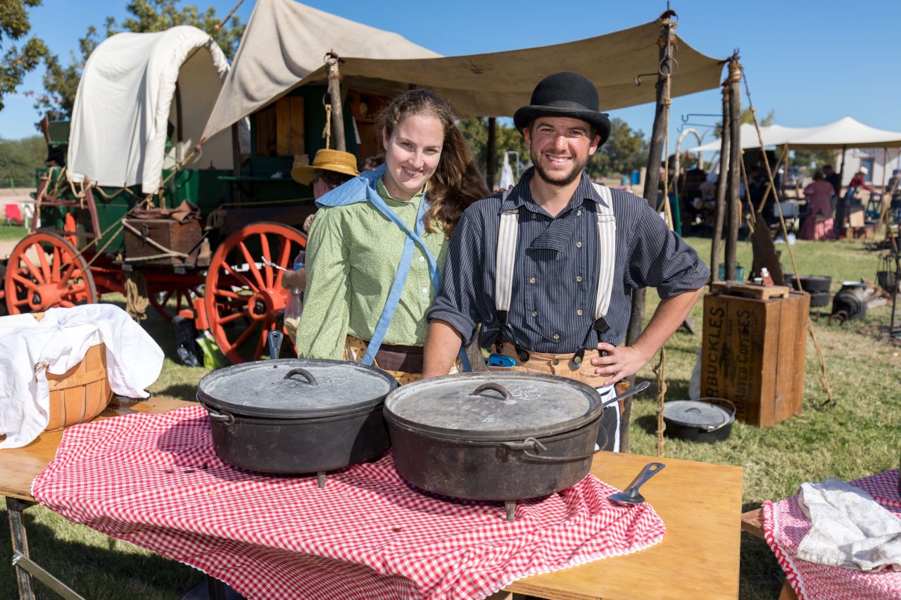 https://www.phoenixmag.com/wp-content/uploads/2021/11/Chuckwagon-1280x853.jpeg