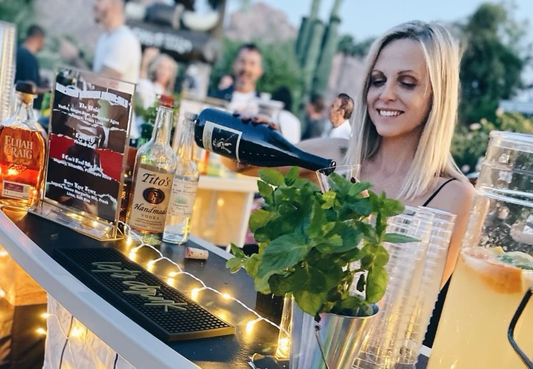 https://www.phoenixmag.com/wp-content/uploads/2021/11/IMG_9631-1040x720.jpg