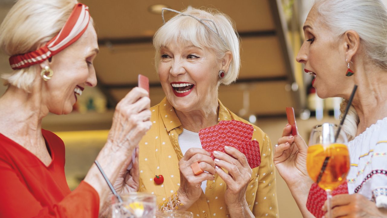 https://www.phoenixmag.com/wp-content/uploads/2021/12/PHM1221SASACTIVE01-1280x720.jpg