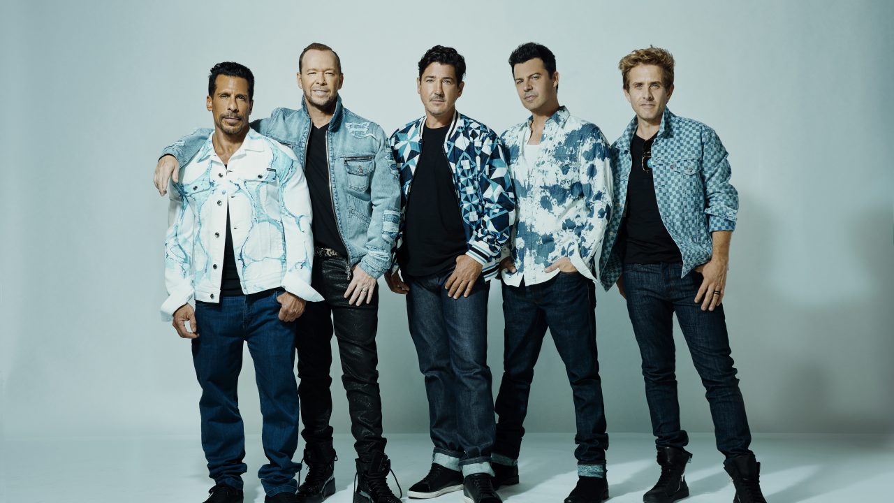 https://www.phoenixmag.com/wp-content/uploads/2022/05/NKOTB_credit-Austin-Hargrave-1280x720.jpg