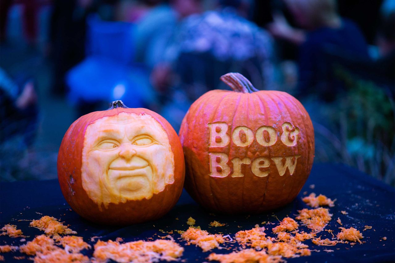 https://www.phoenixmag.com/wp-content/uploads/2023/10/Scottsdale-Quarter-BOO-Brew-80-1280x853.jpg