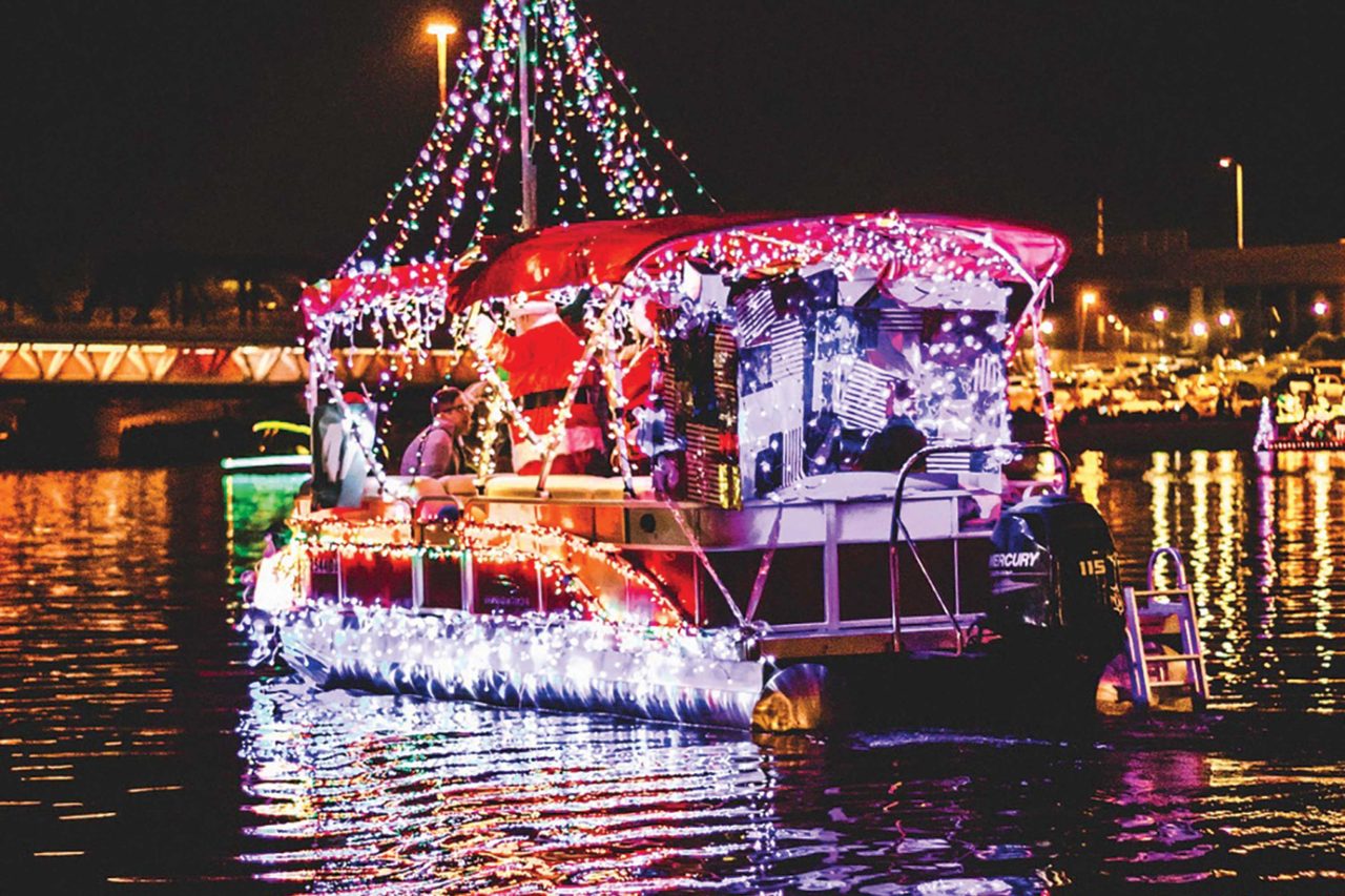 https://www.phoenixmag.com/wp-content/uploads/2023/10/tempe-boat-parade-1280x853.jpg