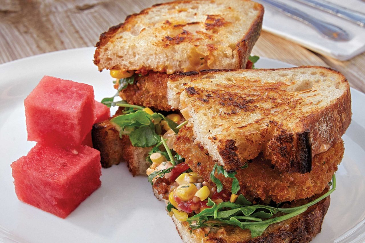 https://www.phoenixmag.com/wp-content/uploads/2023/10/welcome-diner-1280x853.jpg