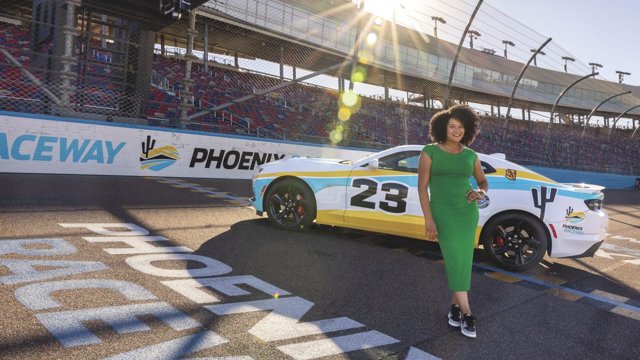 https://www.phoenixmag.com/wp-content/uploads/2023/11/PHM1223CU07-1280x720.jpg