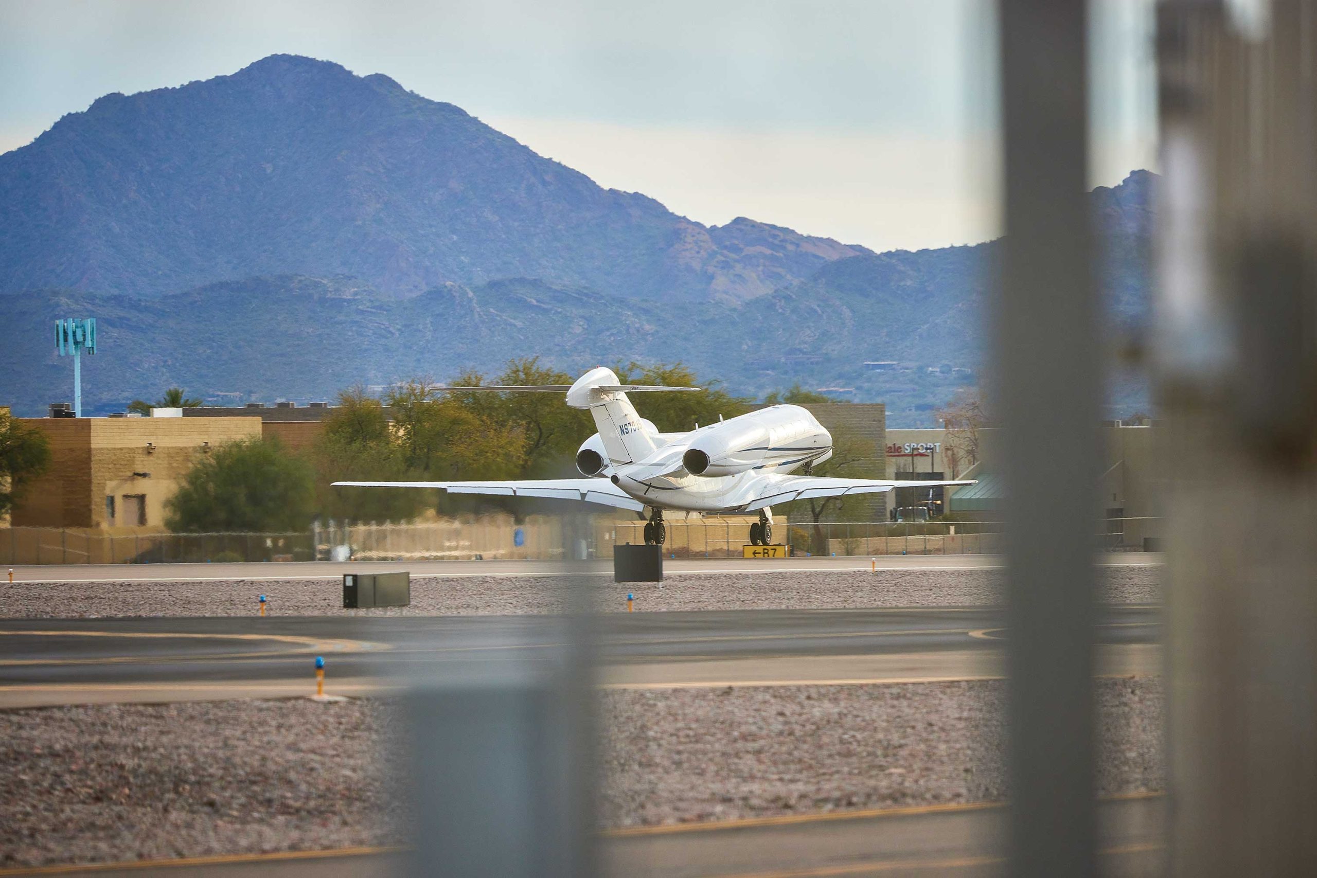 PHM0424FLIGHTTRANSPLANT02 https://www.phoenixmag.com/wp-content/uploads/2024/03/PHM0424FLIGHTTRANSPLANT02-scaled.jpg