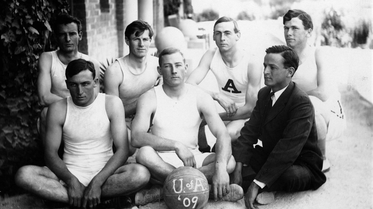 https://www.phoenixmag.com/wp-content/uploads/2024/03/az-tip-off-team-1909-1280x720.jpg