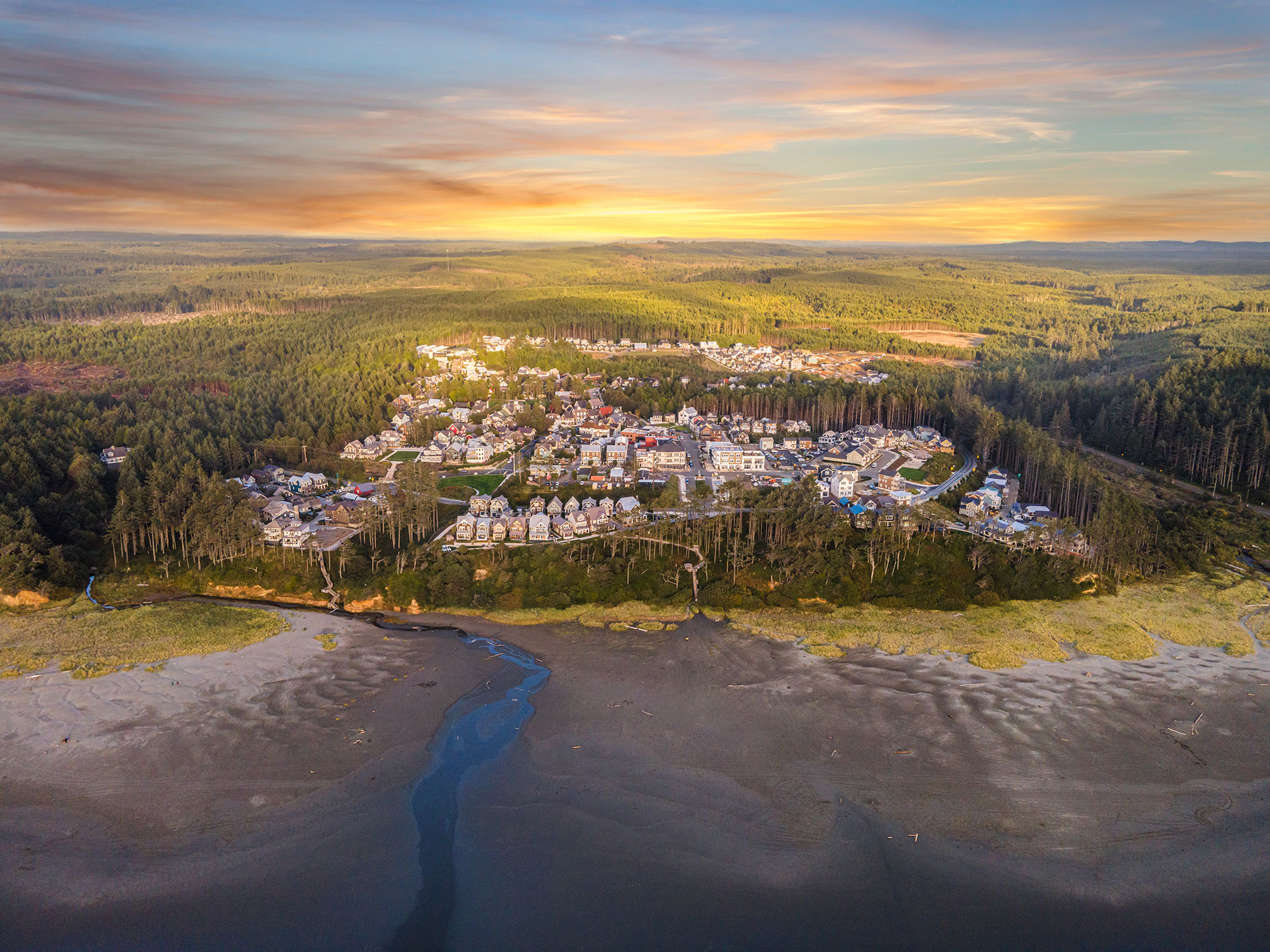 ocean-sky-town-wing-walker-sunset