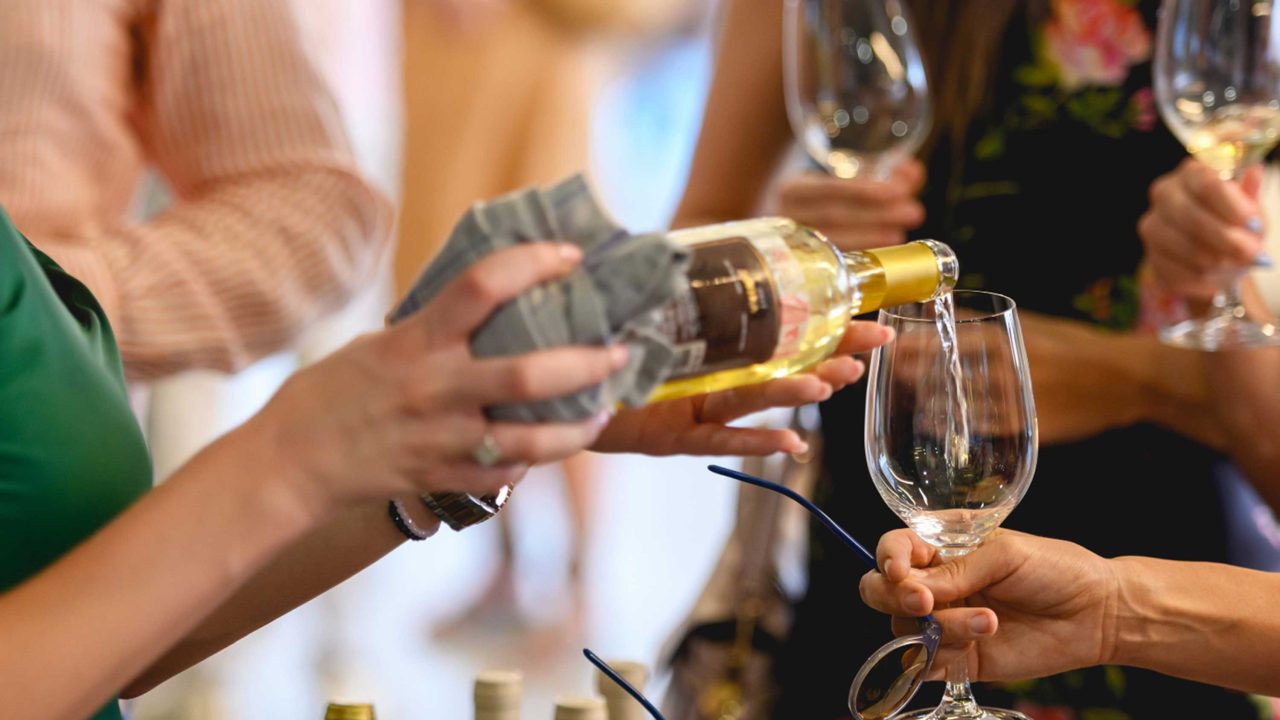 https://www.phoenixmag.com/wp-content/uploads/2024/05/verde-valley-wine-festival-featured-image-1280x720.jpg