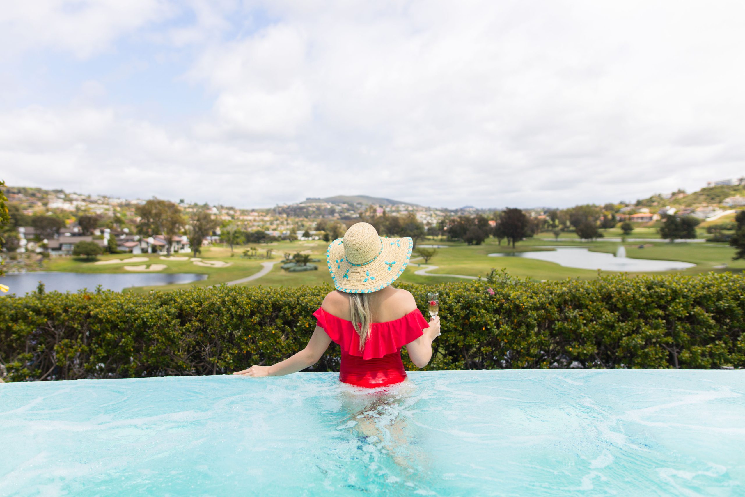 Edge Pool | Photo courtesy Omni La Costa Edge Pool | Photo courtesy Omni La Costa