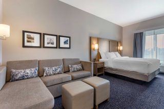1726608001___az479snk1