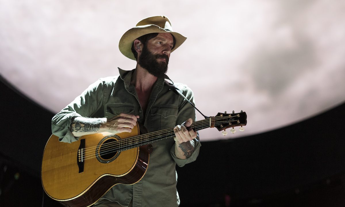 https://www.phoenixmag.com/wp-content/uploads/2024/09/ray_lamontagne2-1200x720.jpg