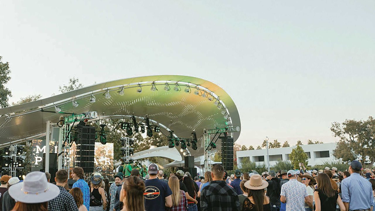 https://www.phoenixmag.com/wp-content/uploads/2024/10/PHM1224DREAMYDRAWFEST01-1280x720.jpg