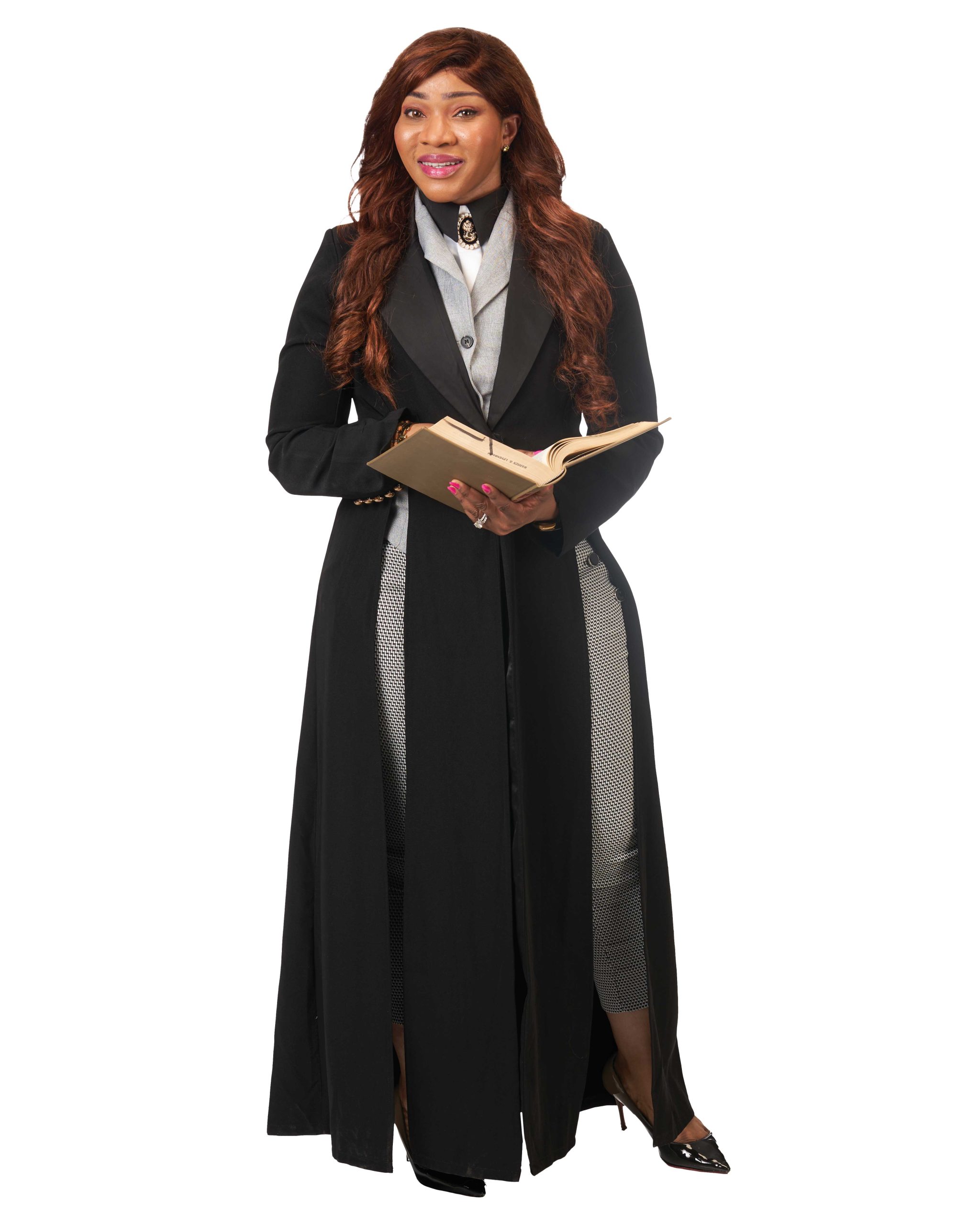 https://www.phoenixmag.com/wp-content/uploads/2024/10/PHM1224Lelia-Adams_FAVORITE_4453-scaled.jpg
