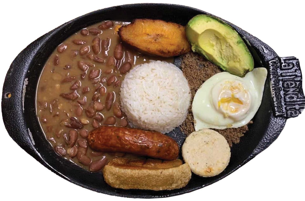 https://www.phoenixmag.com/wp-content/uploads/2024/11/CTYG2025FoodDrink30-1280x843.jpg