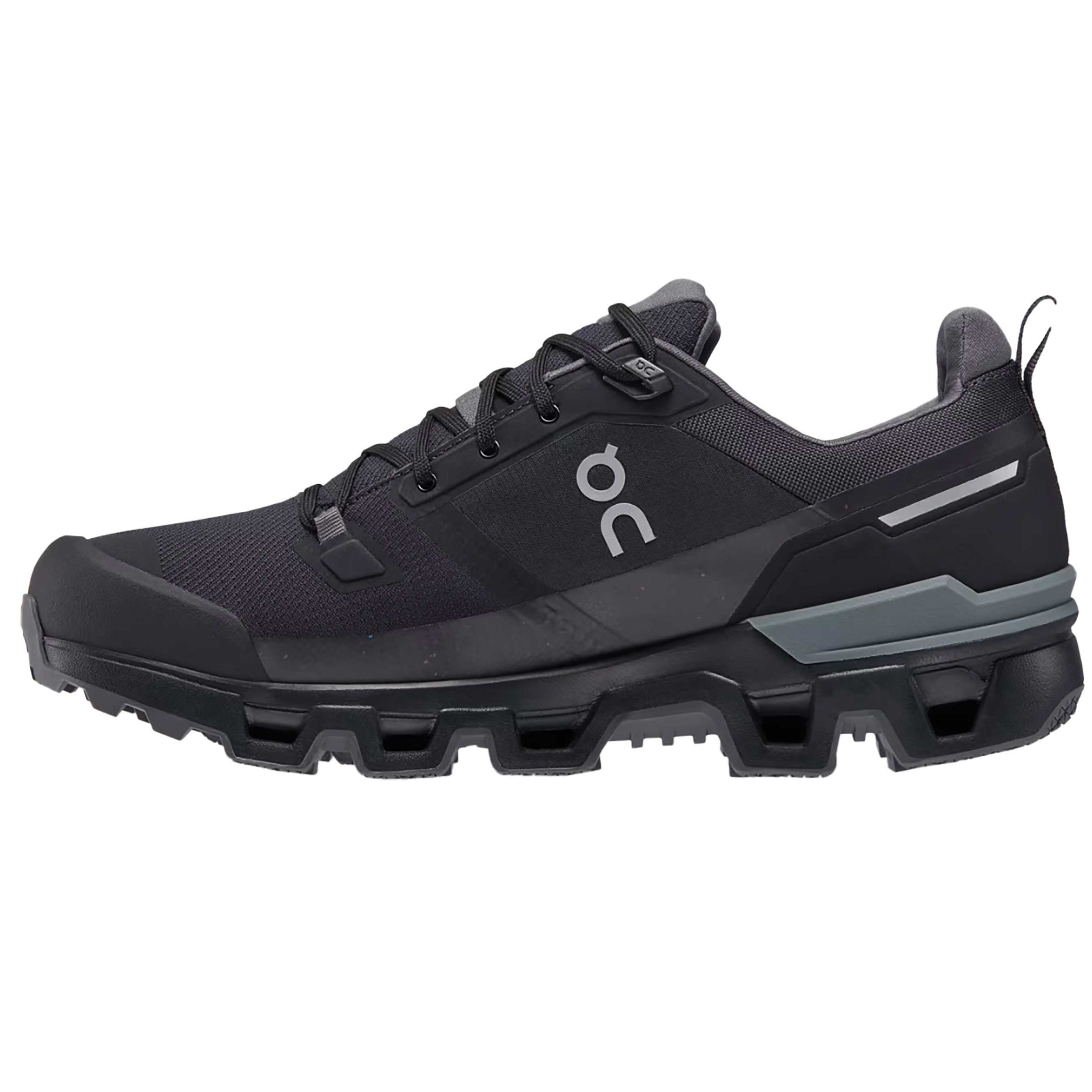 WMPO2025PShoes01 https://www.phoenixmag.com/wp-content/uploads/2025/01/WMPO2025PShoes01-scaled.jpg