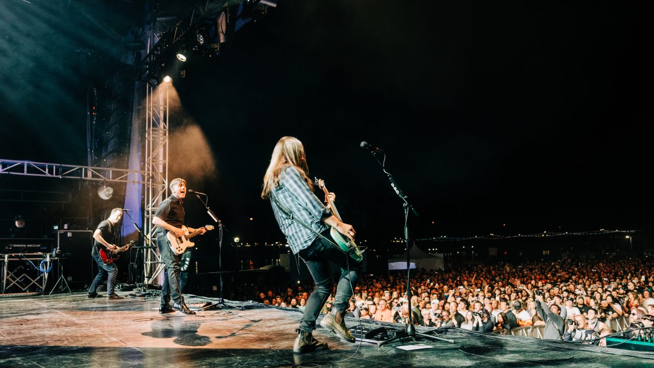 https://www.phoenixmag.com/wp-content/uploads/2025/02/Jimmy-Eat-World-by-Dusana-Risovic-for-Innings-Festival-2024_DR107696-1280x720.jpg
