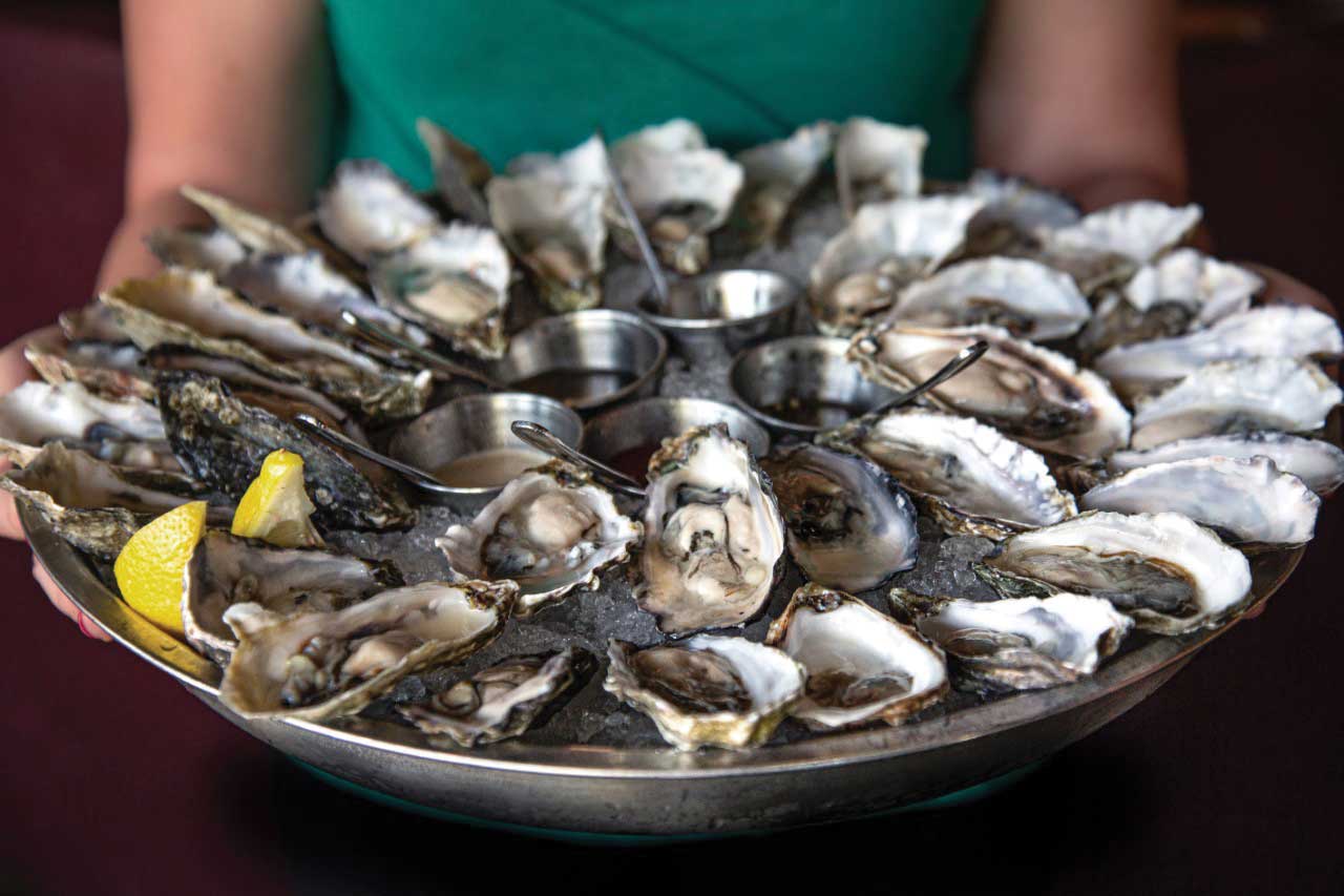 PHM0425BUCKRIDEROYSTERS01 https://www.phoenixmag.com/wp-content/uploads/2025/02/PHM0425BUCKRIDEROYSTERS01.jpg