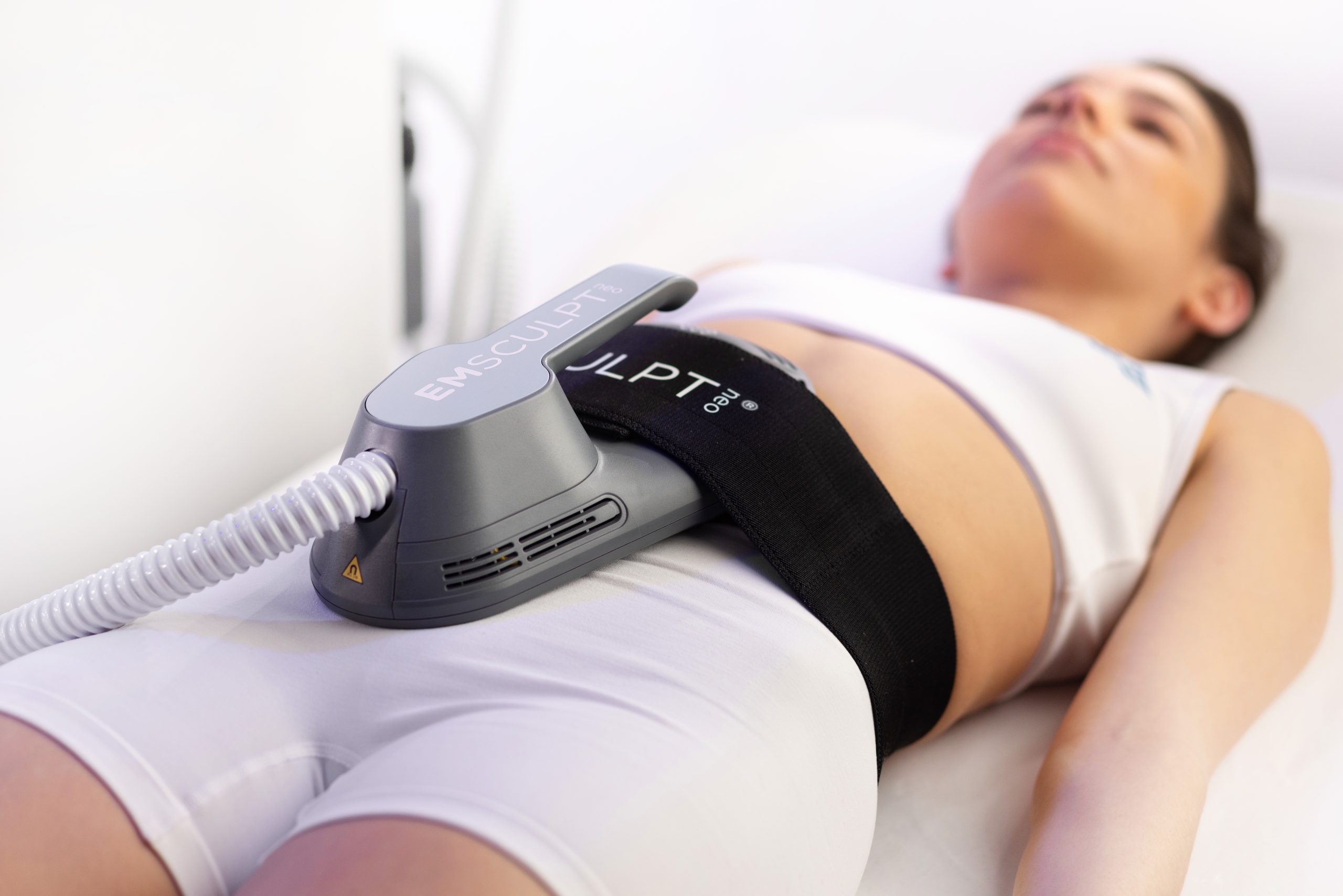 Emsculpt_Neo_PIC_Female-Abdomen_2860_ENUS100 https://www.phoenixmag.com/wp-content/uploads/2025/03/Emsculpt_Neo_PIC_Female-Abdomen_2860_ENUS100-scaled.jpg