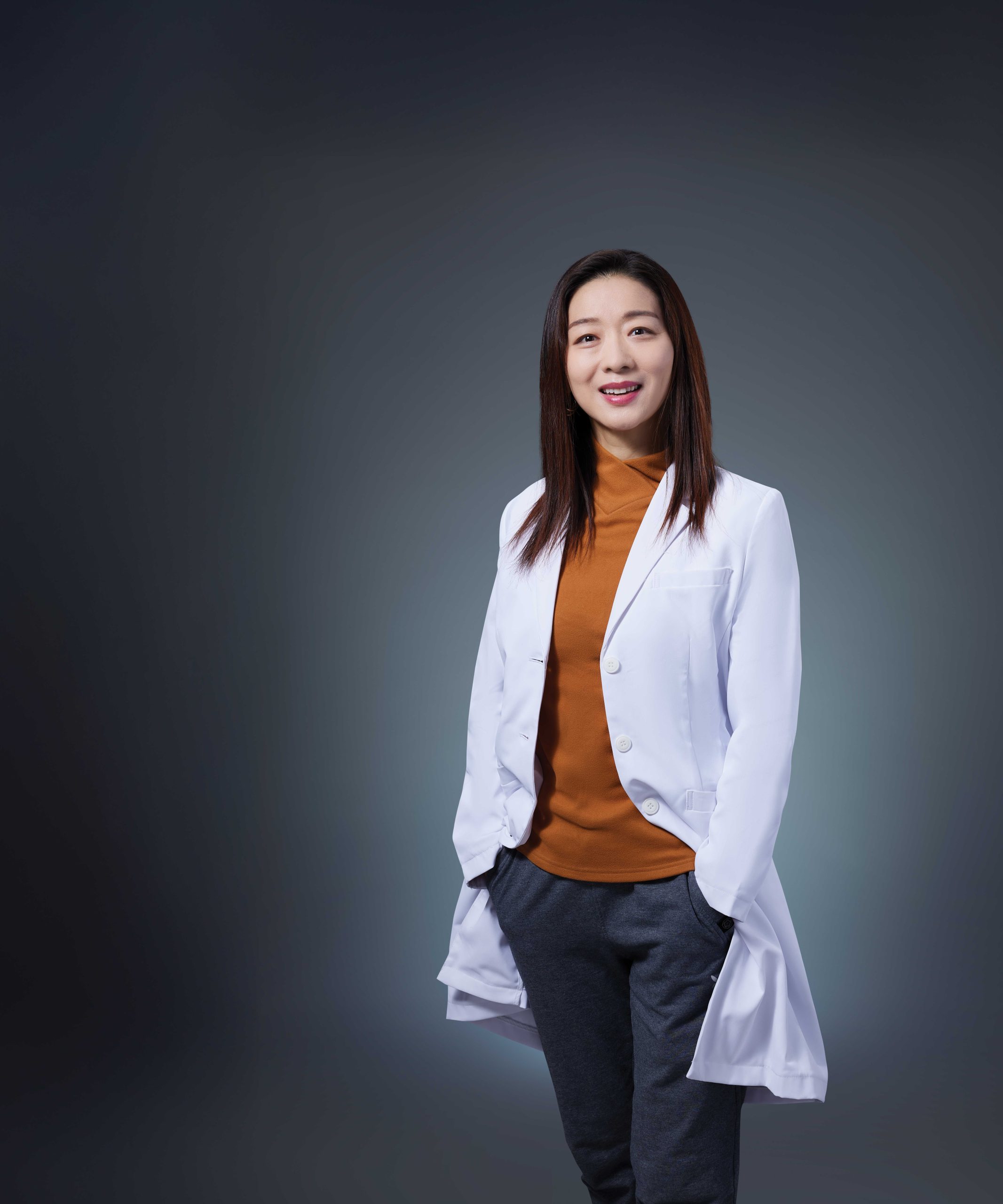 PHM0425Zhou https://www.phoenixmag.com/wp-content/uploads/2025/03/PHM0425Zhou-scaled.jpg