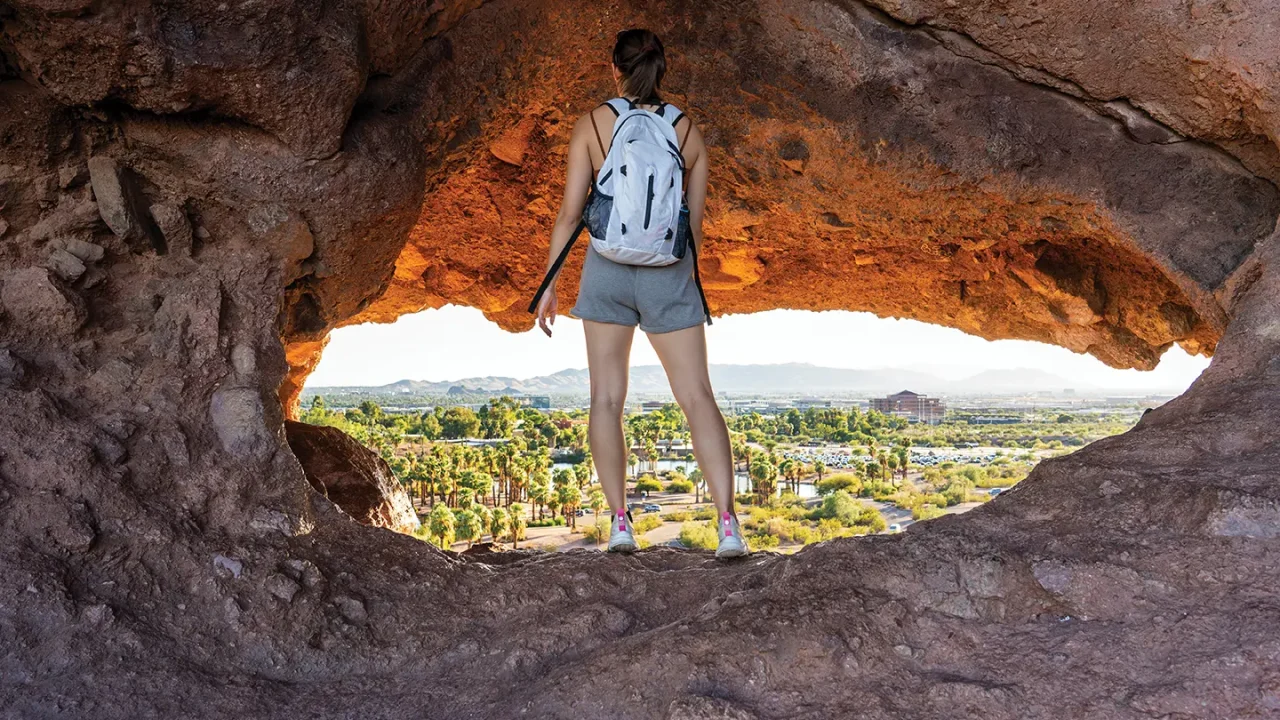 https://www.phoenixmag.com/wp-content/uploads/2025/06/PHM0825BOVPAPAGO01-1280x720.webp