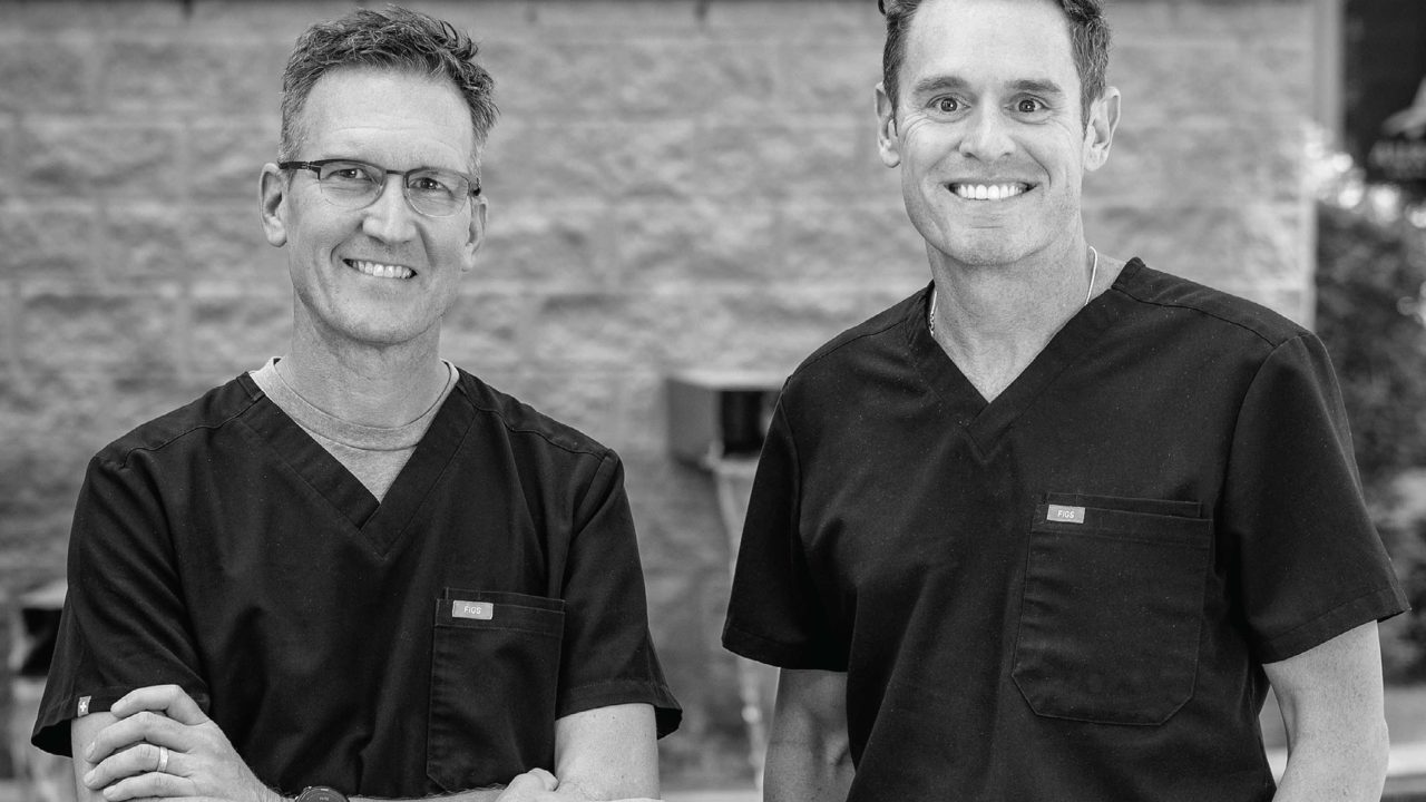 https://www.phoenixmag.com/wp-content/uploads/2025/06/featPHM0825_Oral-Facial-Surgeons-of-Arizona_51962_FPSAS-1280x720.jpg
