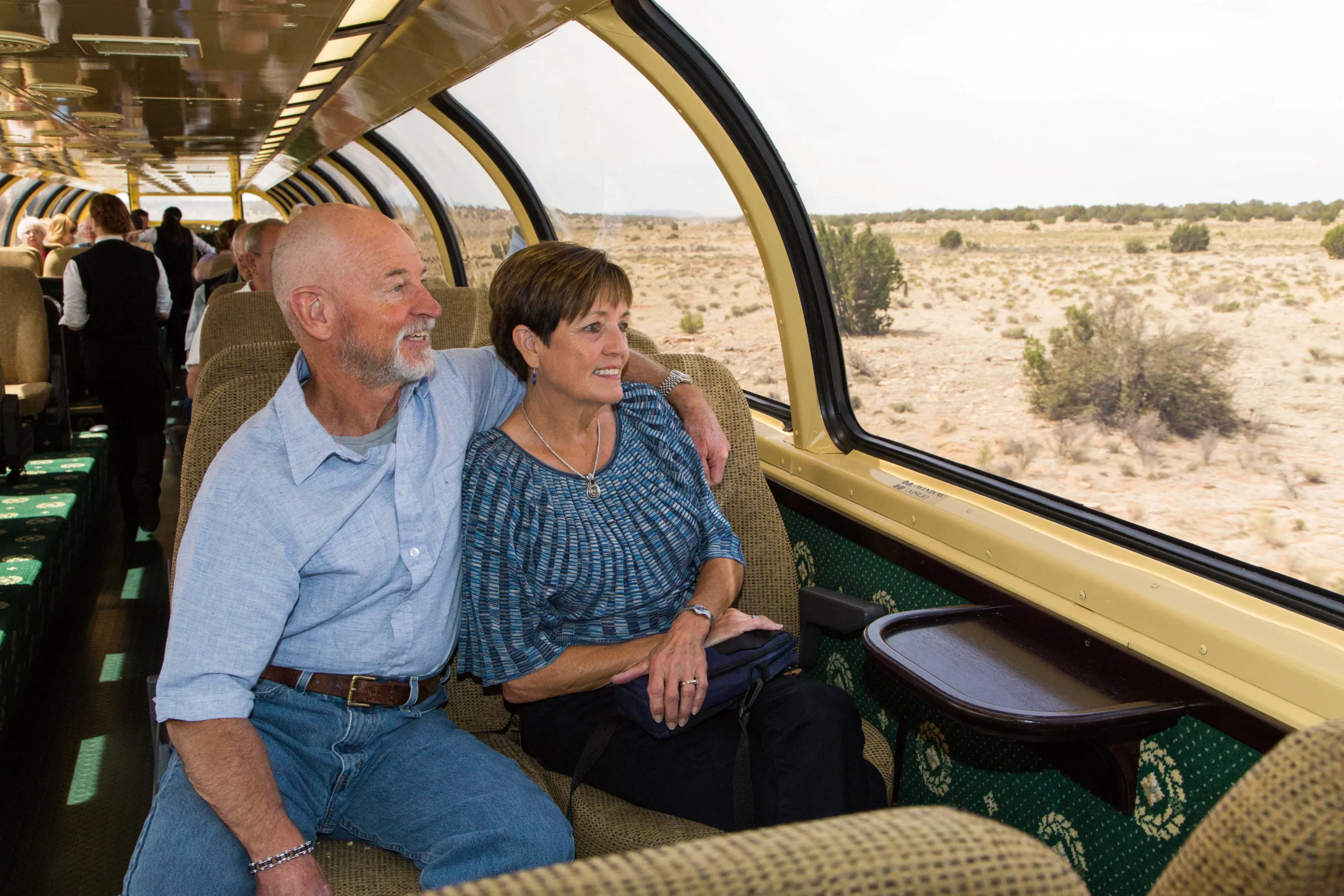 951422356886254___GCRLuxDomeCoupleViewing2copy photo credit: Grand Canyon Railway