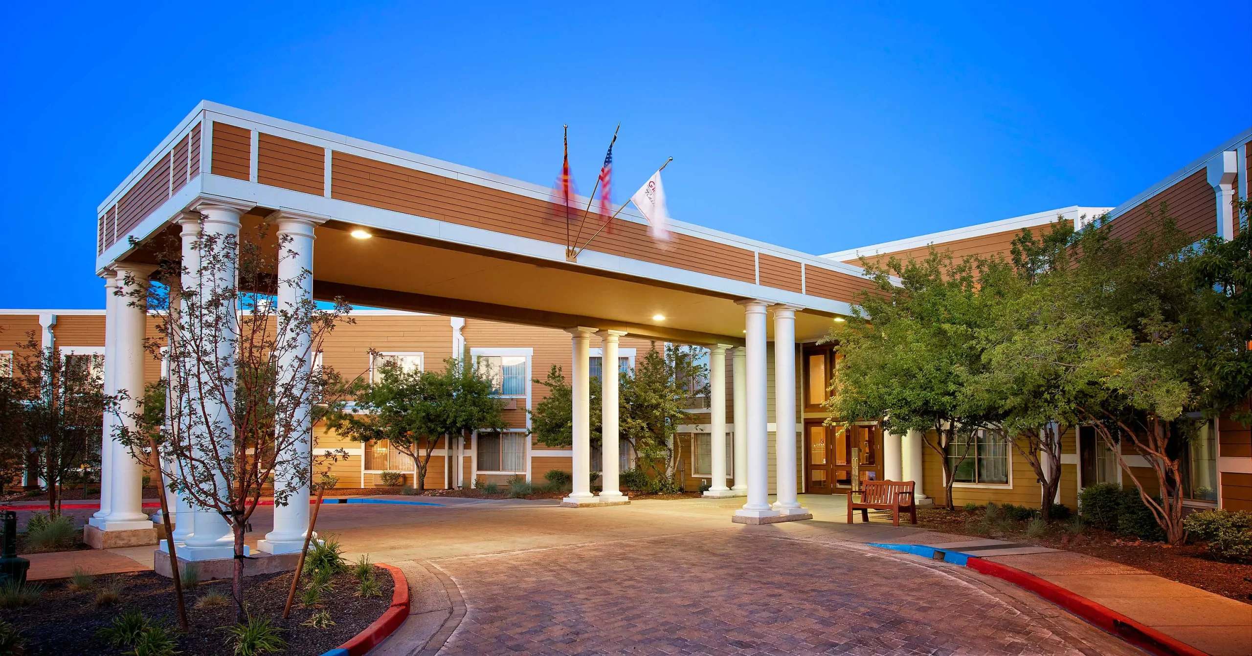951996638500942___gcrhotelentrance photo credit: Grand Canyon Railway