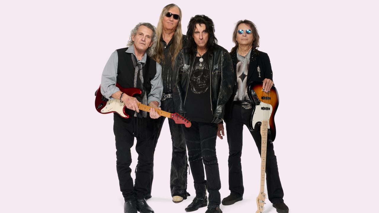 https://www.phoenixmag.com/wp-content/uploads/2025/10/Alice_Cooper_The_Revenge_Of_Alice_Cooper_press_pictures_copyright_earMUSIC_credit_Jenny_Risher_for_announcement-1280x720.jpg