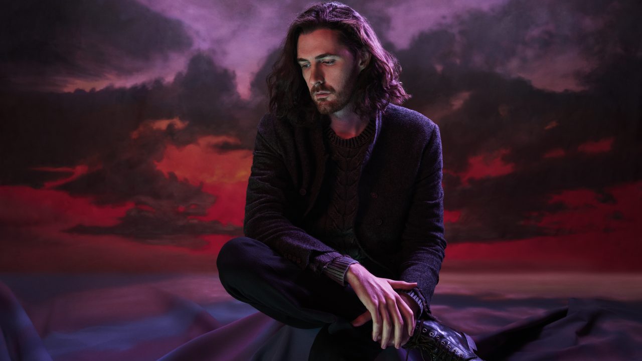 https://www.phoenixmag.com/wp-content/uploads/2025/10/Hozier-Press-2_Julia-Johnson-1280x720.jpg