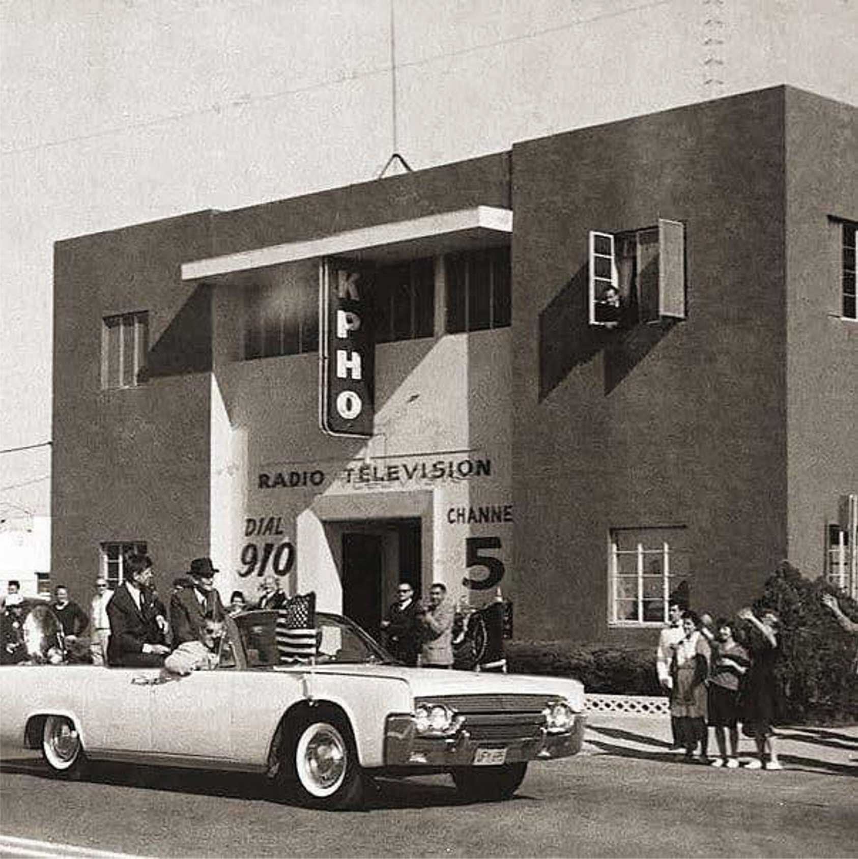Pres. John F. Kennedy and Sen. Carl Hayden at KPHO – Arizona’s first TV studio, for which Taggart secured historical designation – in 1961 Pres. John F. Kennedy and Sen. Carl Hayden at KPHO – Arizona’s first TV studio, for which Taggart secured historical designation – in 1961