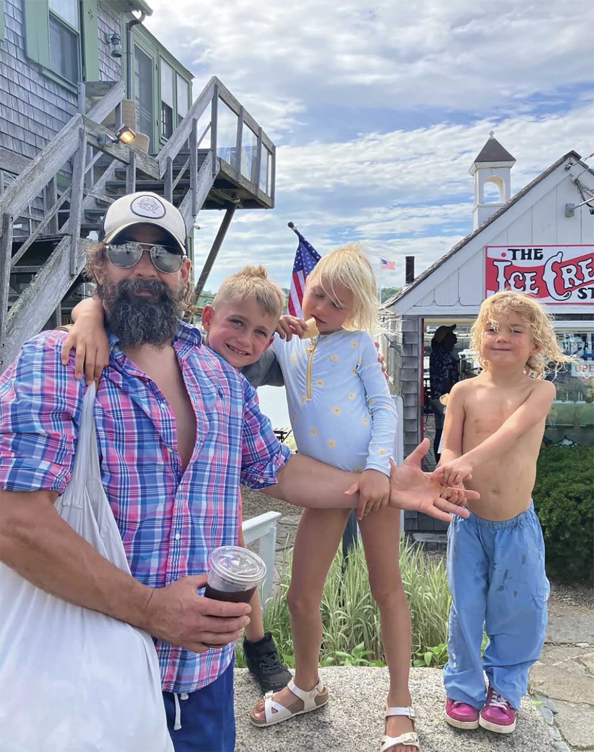 Jason Dwight and kids at the The Ice Cream Store in Rockport Jason Dwight and kids at the The Ice Cream Store in Rockport