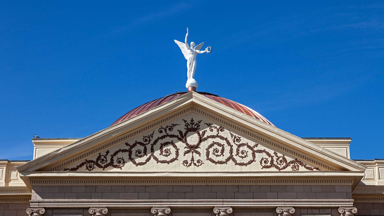 https://www.phoenixmag.com/wp-content/uploads/2026/02/AdobeStock_53397835-1280x720.jpg
