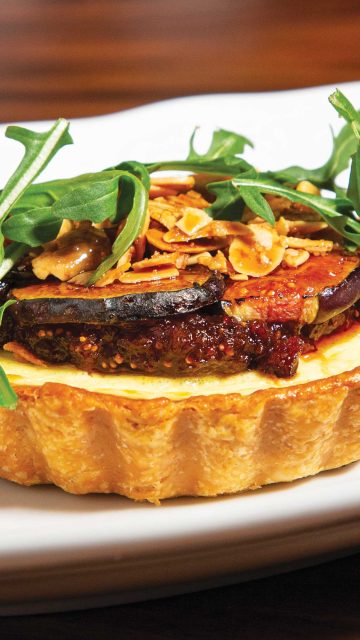 Dining Review: Society Swan