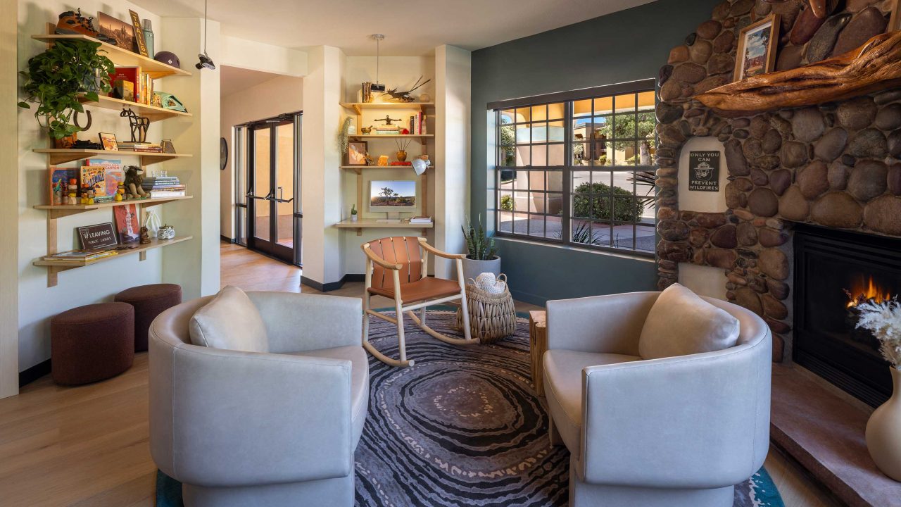 https://www.phoenixmag.com/wp-content/uploads/2026/05/03-MMSedona_LobbyArea-1280x720.jpg