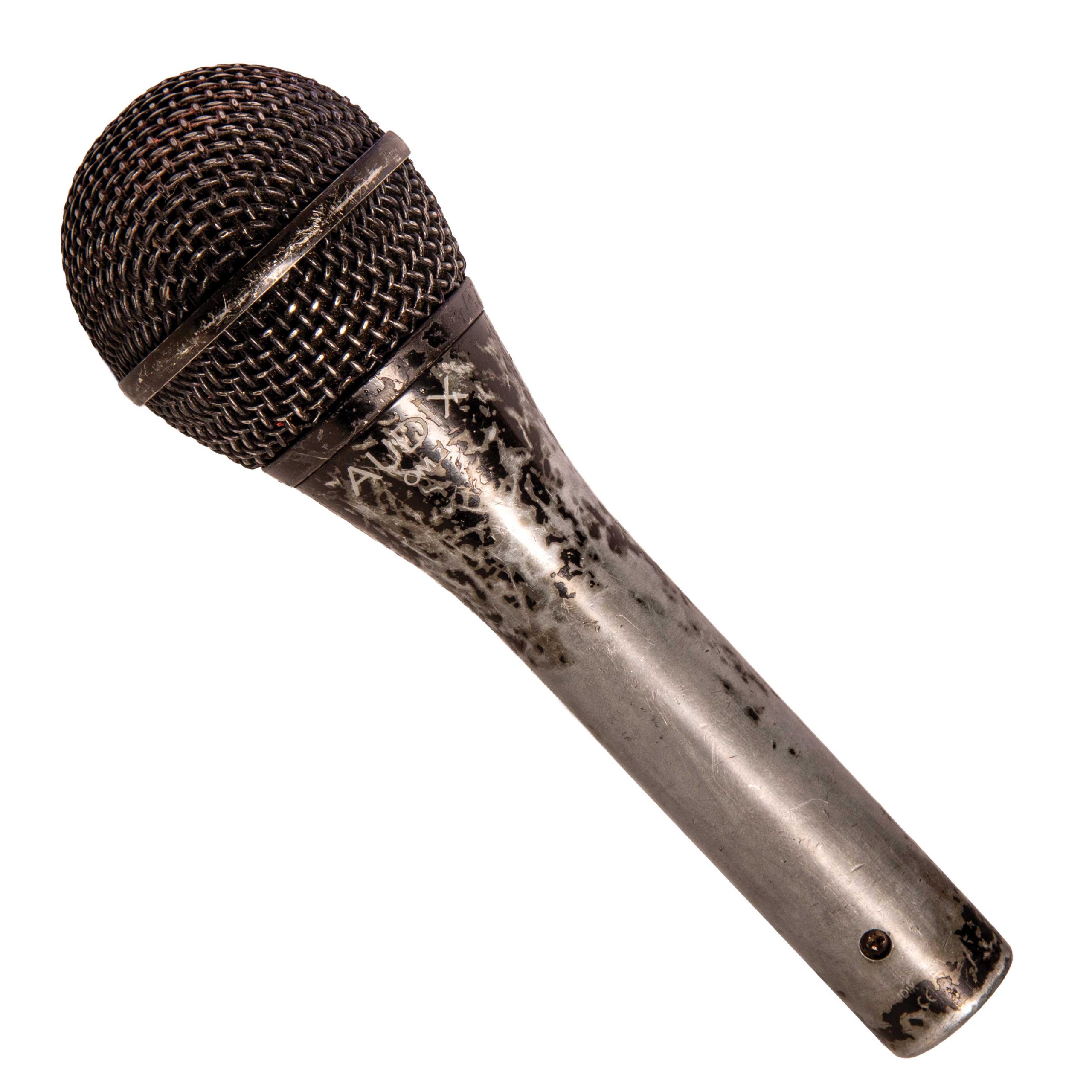 Green praises her Audix OM2 mic for its crisp sound, durability and robust feedback rejection. “I’m kind of a soft singer, so it really picks up a lot,” she says. Green praises her Audix OM2 mic for its crisp sound, durability and robust feedback rejection. “I’m kind of a soft singer, so it really picks up a lot,” she says.